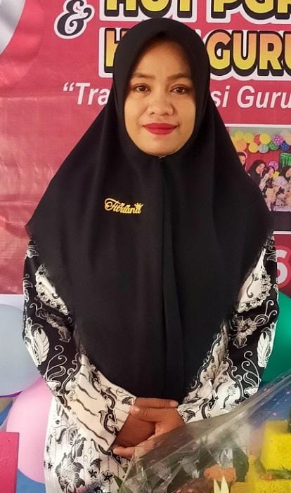 FITRIANA,S.Pd.SD